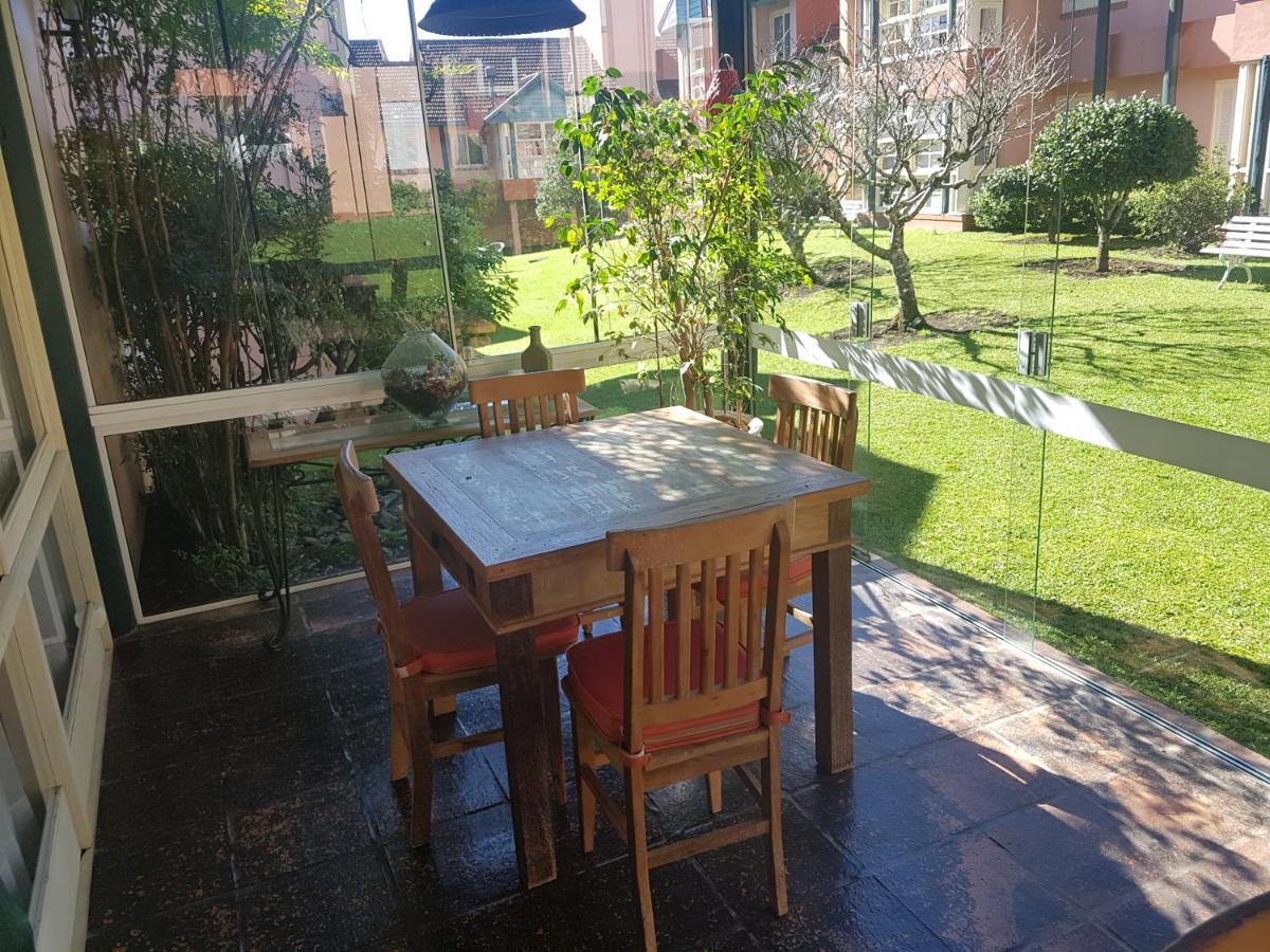 Confortavel Apartamento Proximo Ao Lago Negro Apartment Gramado Bagian luar foto