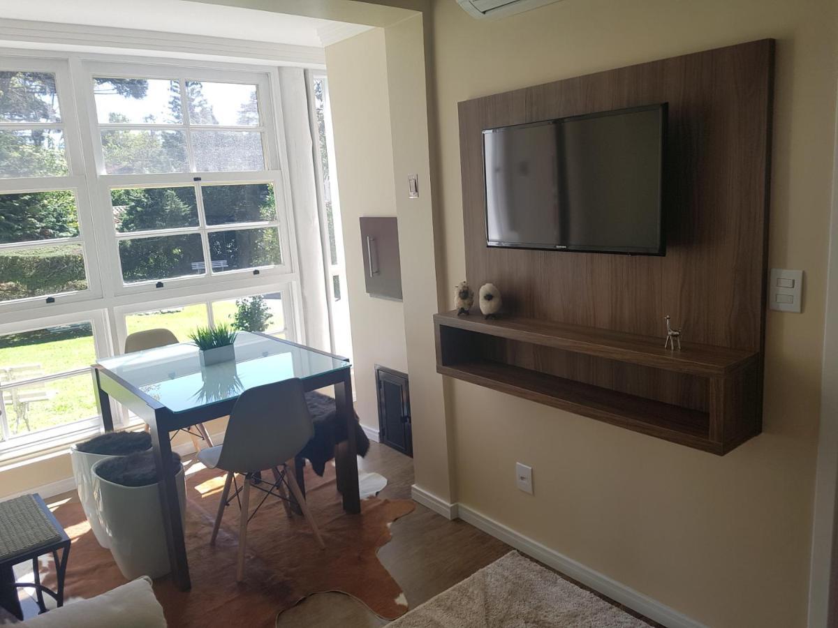 Confortavel Apartamento Proximo Ao Lago Negro Apartment Gramado Bagian luar foto