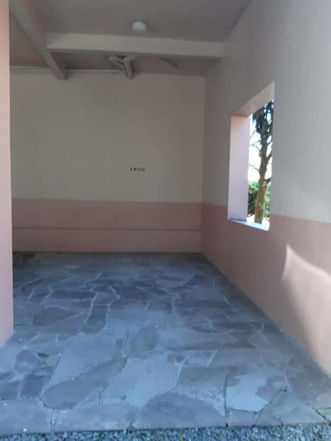 Confortavel Apartamento Proximo Ao Lago Negro Apartment Gramado Bagian luar foto